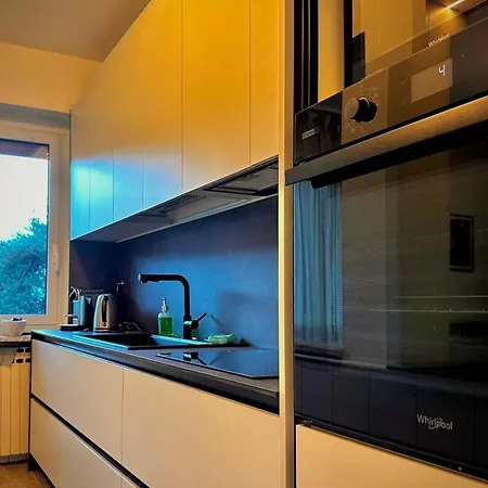 Luxury 3 Bedroom Grand 아파트